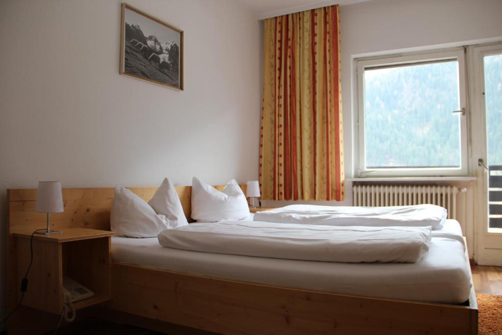 Alpenhotel اوتز الغرفة الصورة